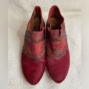 Think! Unique Red Leather Ankle Booties Made in Italy
